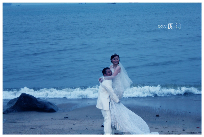 湖南在完成拍婚纱照_在海边拍婚纱照